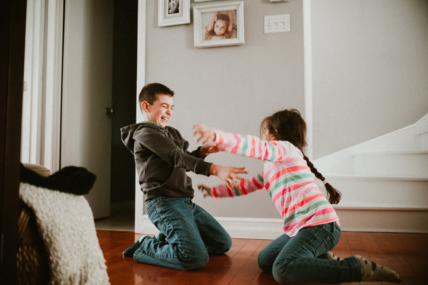 kids play fighting